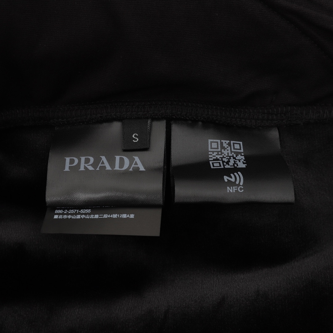 Prada/普拉达 金属三角标加绒束脚长裤 -