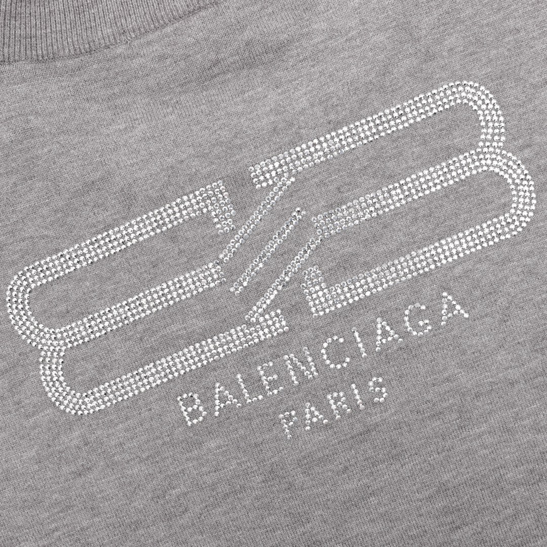 Balenciaga/巴黎世家 23Fw 后背水钻logo圆领毛衣 -
